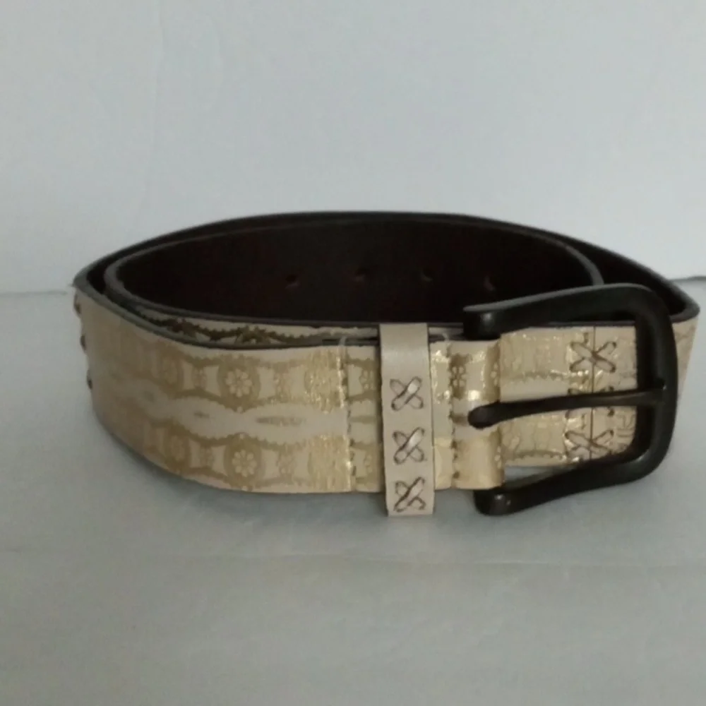 Genuine Leather Belt Cream and Gold Design Size S Preowned